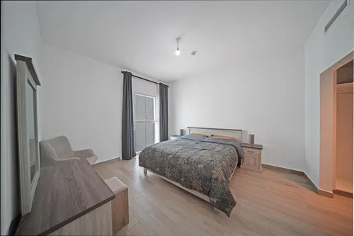 2 Bedrooms Apartment in Waters Edge