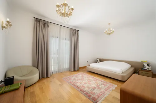 4 Bedrooms Villa in Entertainment Foyer