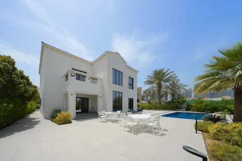 4 Bedrooms Villa in Entertainment Foyer