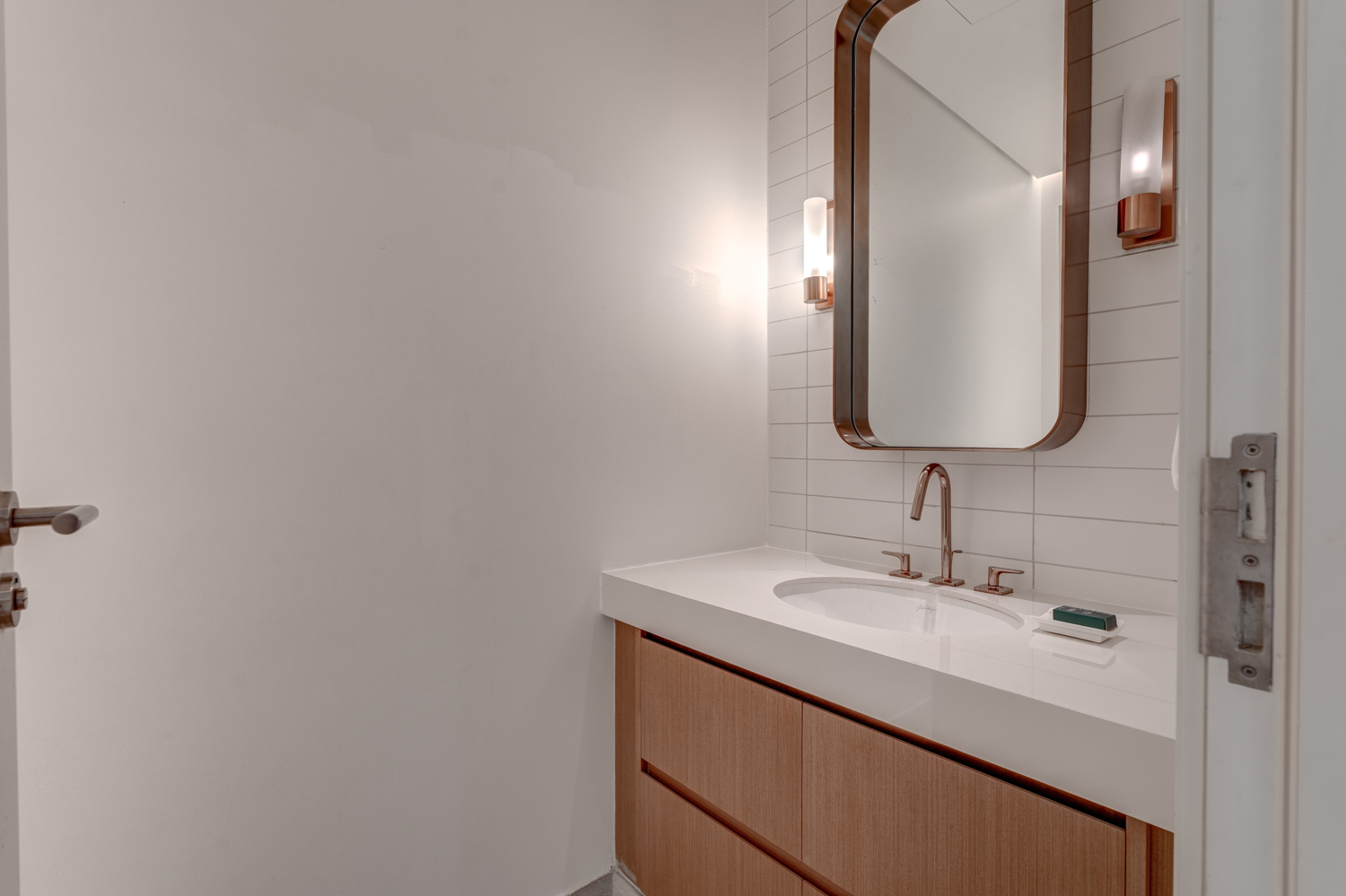 2 Bedrooms Hotel Apartment in Hilton Dubai Creek Hotel & Residences