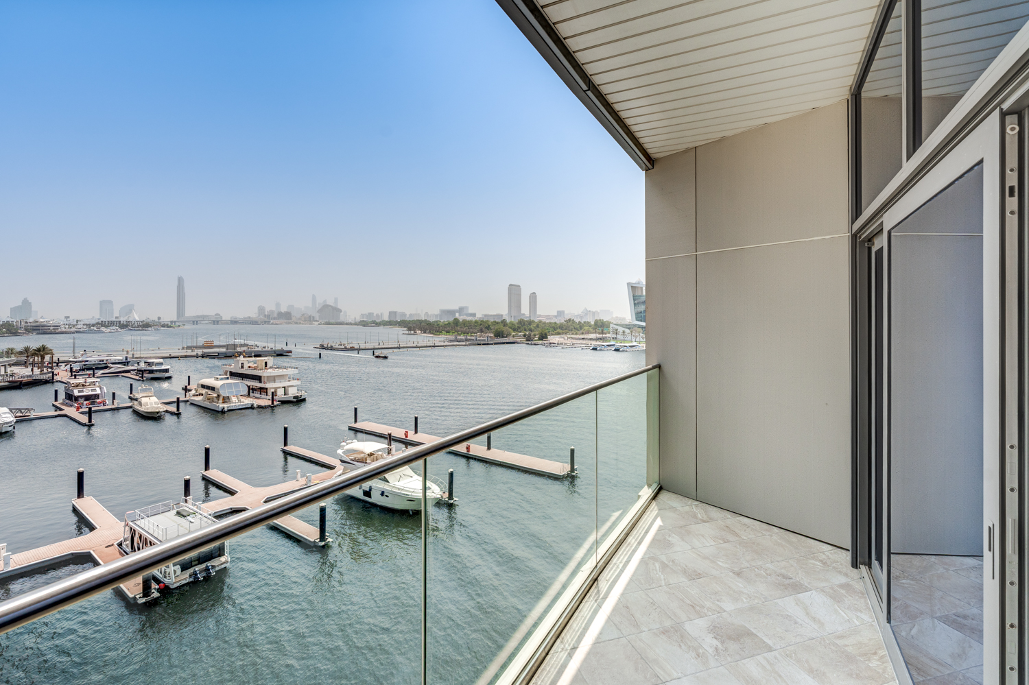 2 Bedrooms Hotel Apartment in Hilton Dubai Creek Hotel & Residences
