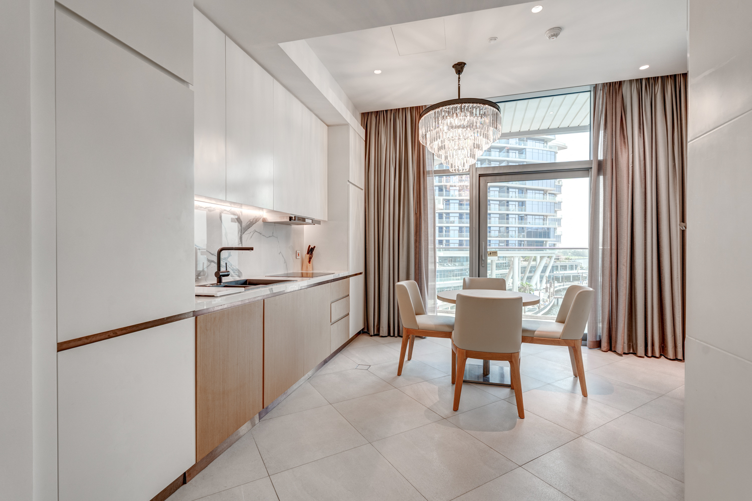 2 Bedrooms Hotel Apartment in Hilton Dubai Creek Hotel & Residences