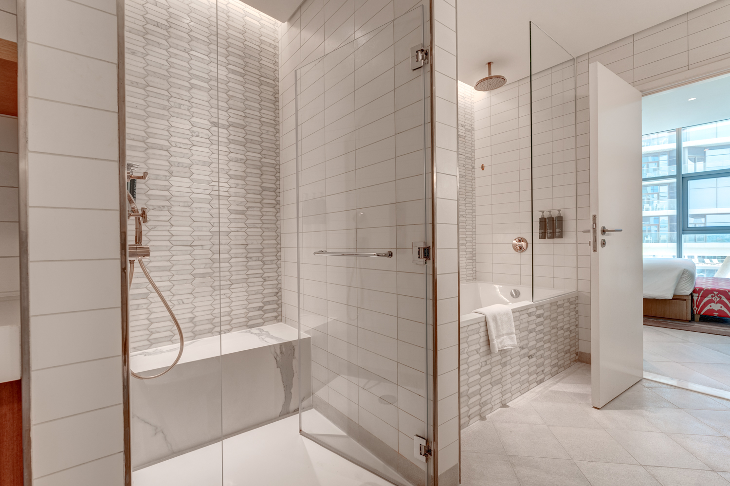 2 Bedrooms Hotel Apartment in Hilton Dubai Creek Hotel & Residences