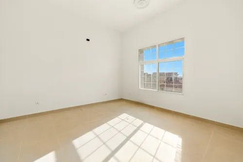 4 Bedrooms Villa in Al Mizhar