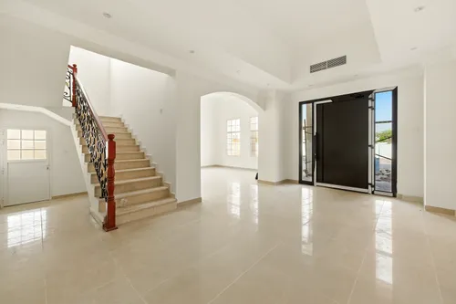 4 Bedrooms Villa in Al Mizhar