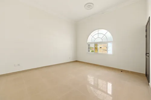 4 Bedrooms Villa in Al Mizhar