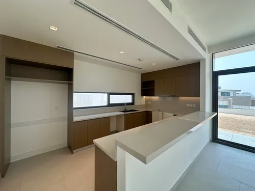 4 Bedrooms Villa in Tilal Al Furjan 1