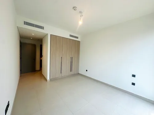 3 Bedrooms Townhouse in Aura 1