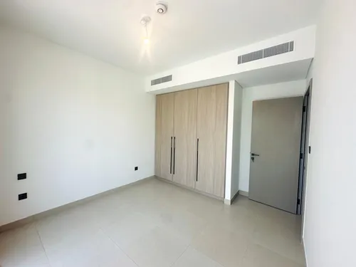 3 Bedrooms Townhouse in Aura 1
