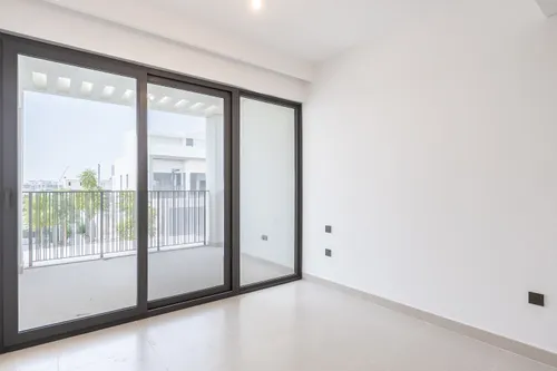 5 Bedrooms Villa in Aura 1