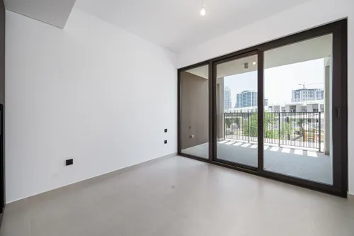 4 Bedrooms Villa in Aura 1