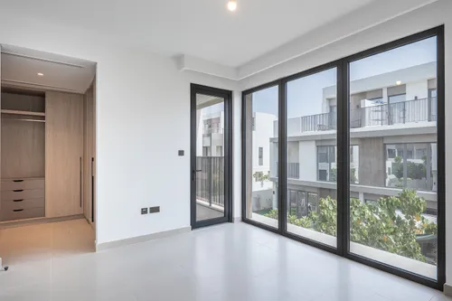 5 Bedrooms Villa in Aura 1