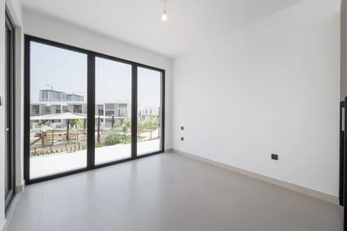 4 Bedrooms Villa in Aura 1