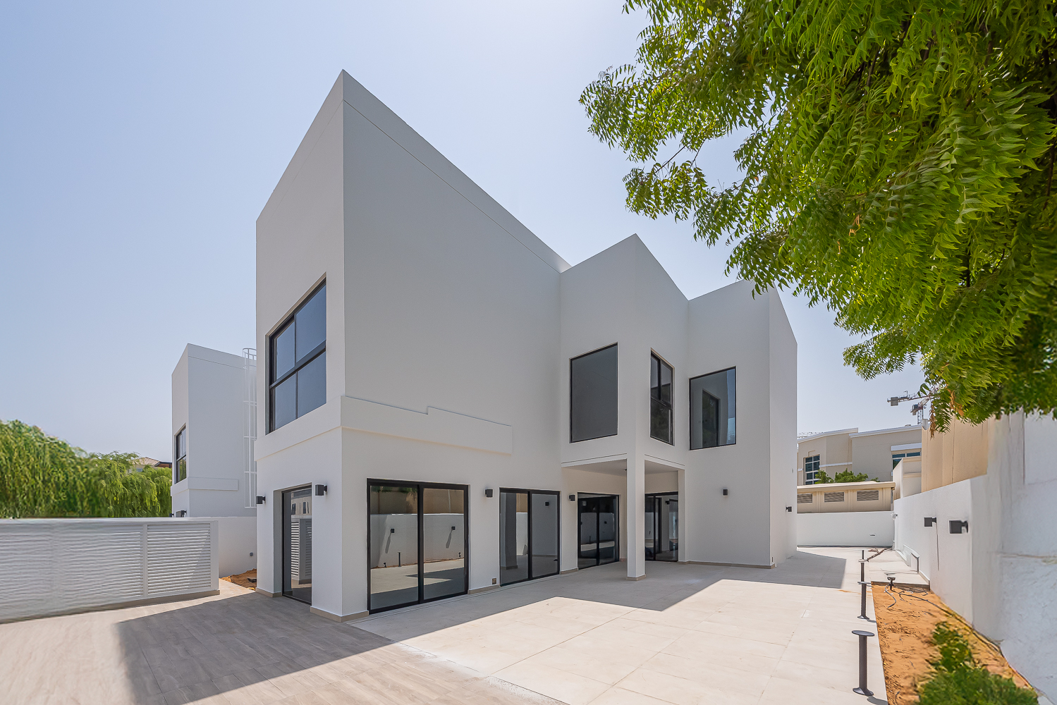 4 Bedroom Villa in Umm Suqeim 3 Villas