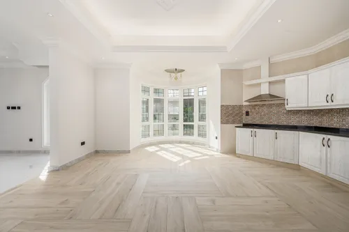 8 Bedrooms Villa in Al Khawaneej 2