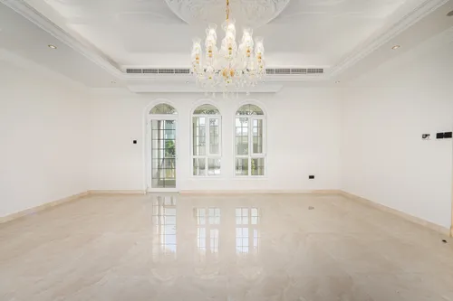 8 Bedrooms Villa in Al Khawaneej 2
