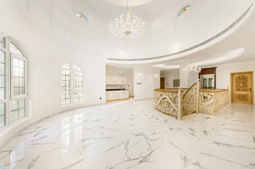 8 Bedrooms Villa in Al Khawaneej 2