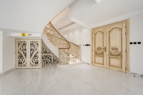 8 Bedrooms Villa in Al Khawaneej 2