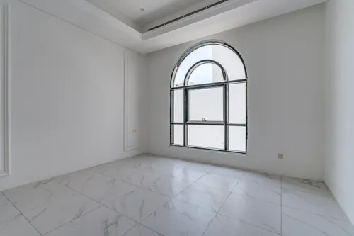 4 Bedrooms Apartment in Hoshi 1