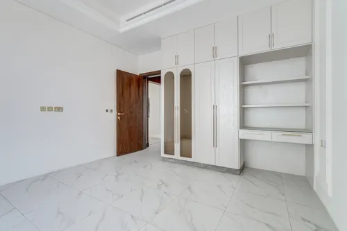 4 Bedrooms Apartment in Hoshi 1