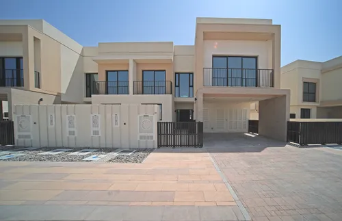 4 Bedrooms Villa in The Magnolias