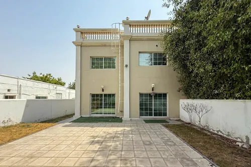 3 Bedrooms Villa in Al Garhoud Villas
