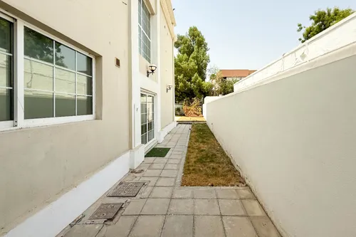 3 Bedrooms Villa in Al Garhoud Villas