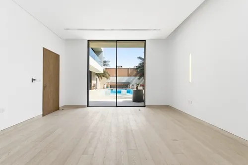 5 Bedrooms Villa in Al Khawaneej 1