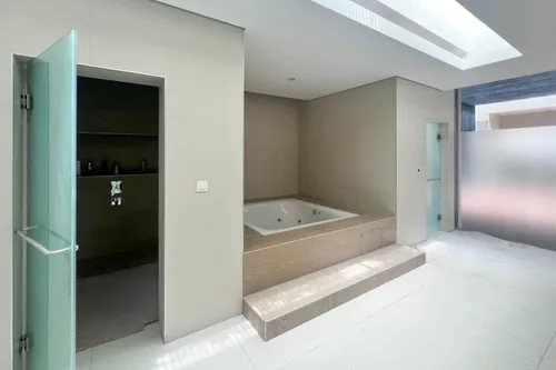 5 Bedrooms Villa in Al Khawaneej 1