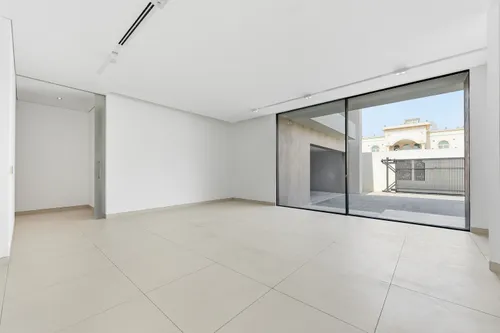 5 Bedrooms Villa in Al Khawaneej 1