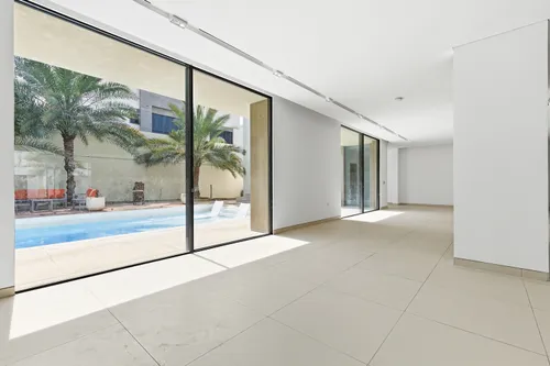 5 Bedrooms Villa in Al Khawaneej 1