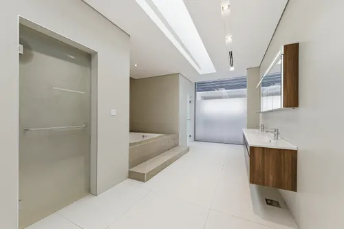 5 Bedrooms Villa in Al Khawaneej 1