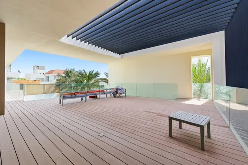 5 Bedrooms Villa in Al Khawaneej 1