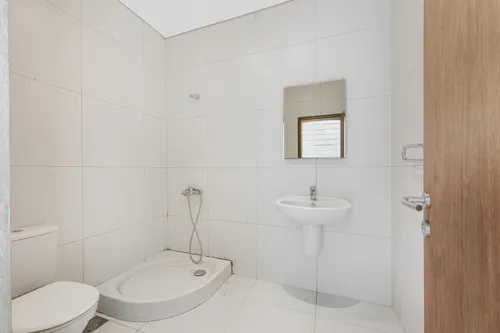 5 Bedrooms Villa in Al Khawaneej 1