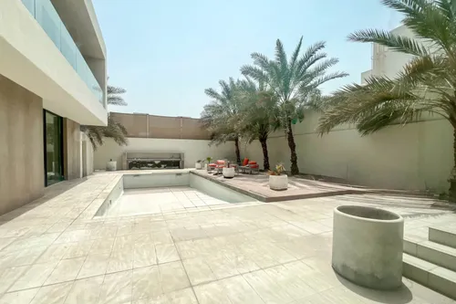 5 Bedrooms Villa in Al Khawaneej 1