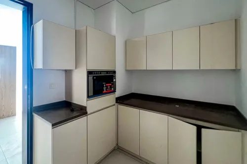 5 Bedrooms Villa in Al Khawaneej 1