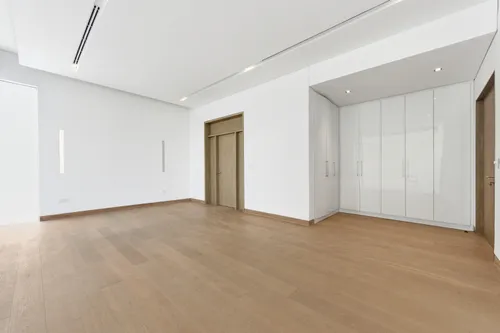 5 Bedrooms Villa in Al Khawaneej 1