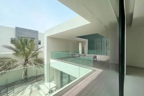 Modern 5BR Villa |Fully Renovated | Prime Location