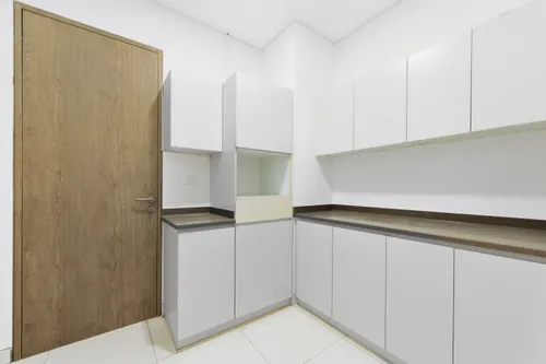 5 Bedrooms Villa in Al Khawaneej 1