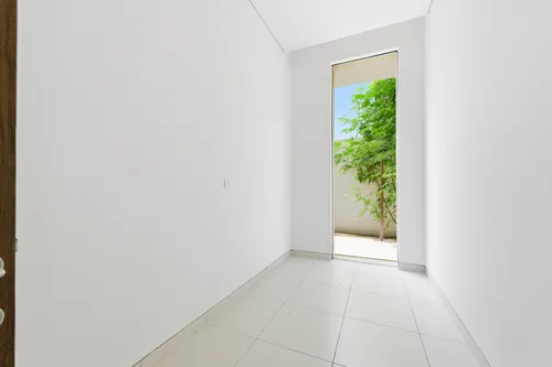 5 Bedrooms Villa in Al Khawaneej 1