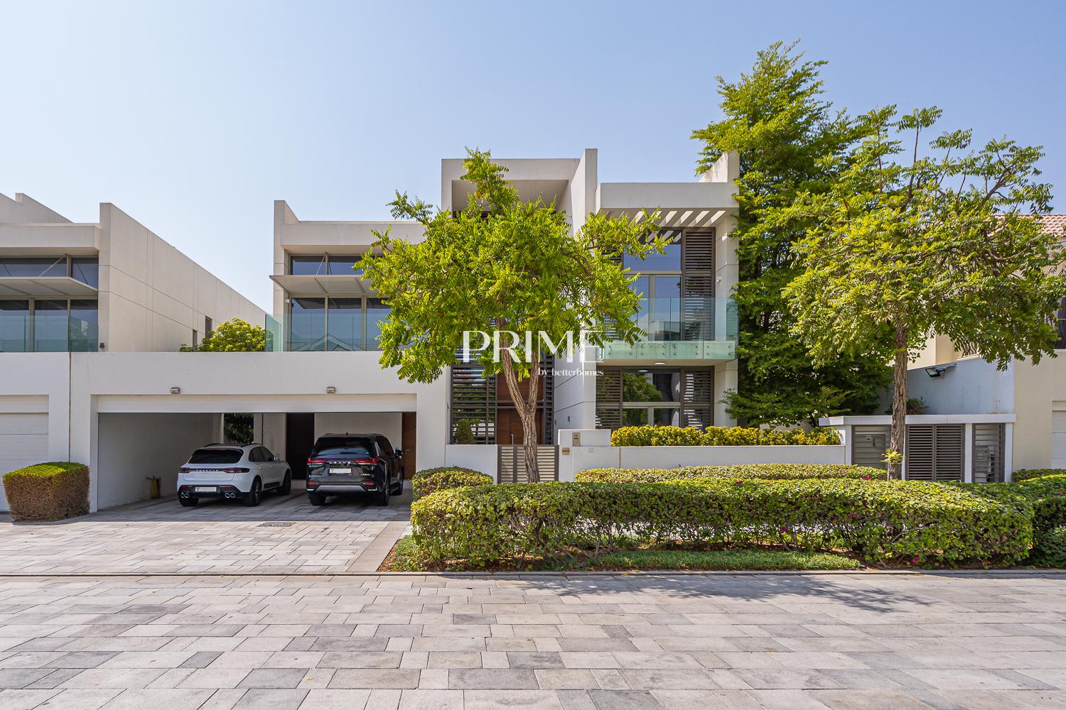 5 Bedrooms Villa in District One Villas
