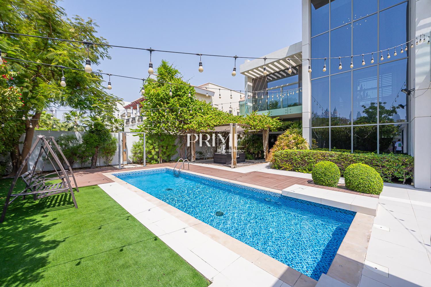 5 Bedrooms Villa in District One Villas