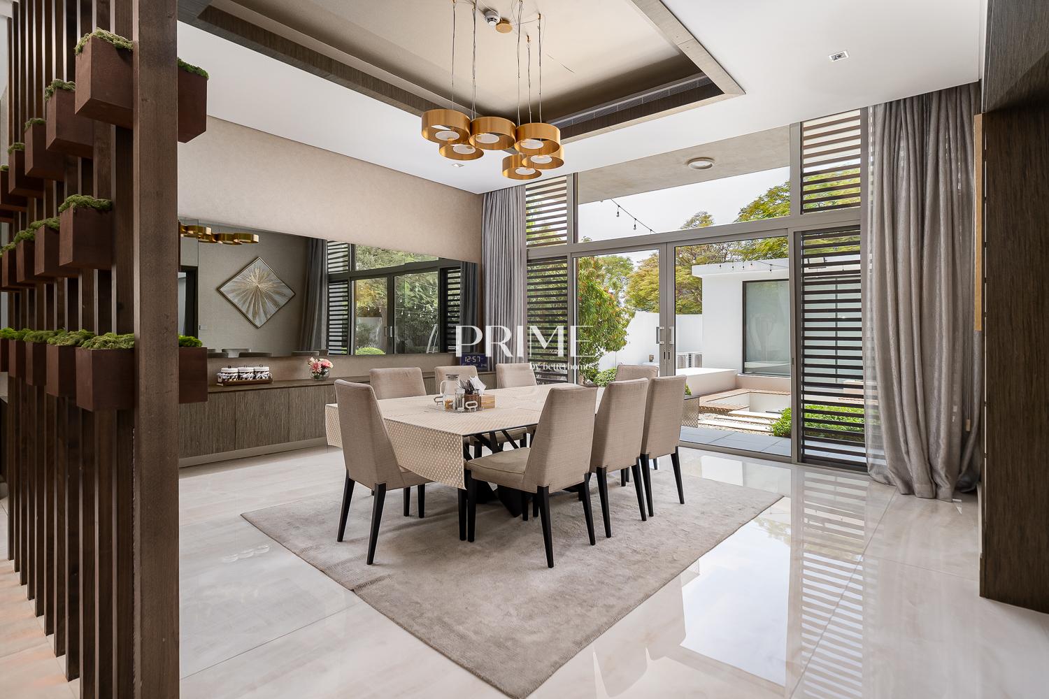 5 Bedrooms Villa in District One Villas