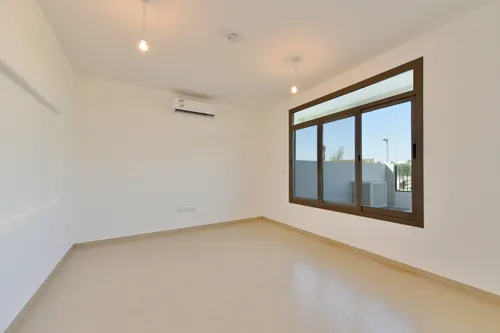 3 Bedrooms Townhouse in Zahra Townhouses