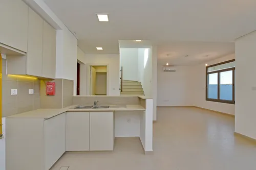 3 Bedrooms Townhouse in Zahra Townhouses