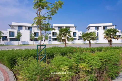 4 Bedrooms Villa in Sun Island