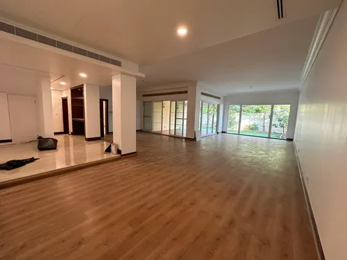 5 Bedrooms Villa in Umm Suqeim 1 Villas