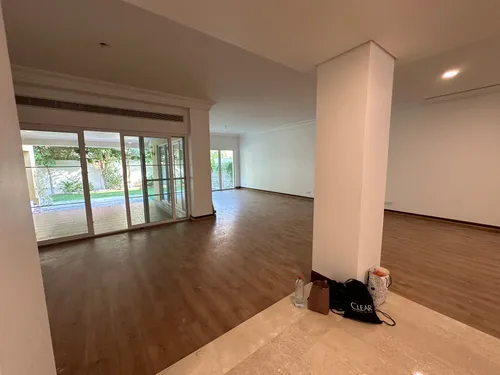 5 Bedrooms Villa in Umm Suqeim 1 Villas
