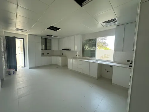 5 Bedrooms Villa in Umm Suqeim 3 Villas