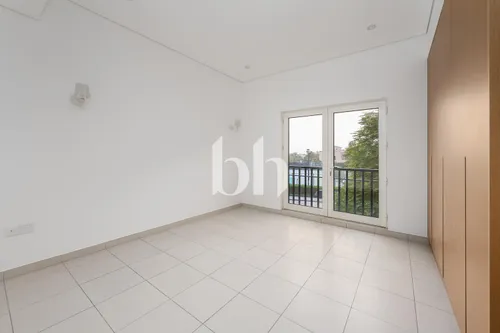 Upgraded I Good Location I Ready To Occupy